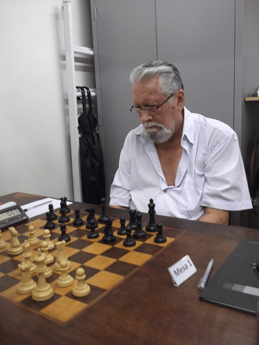 Xeque-Mate: Torneio Aberto de xadrez no mês de junho - AABB Porto