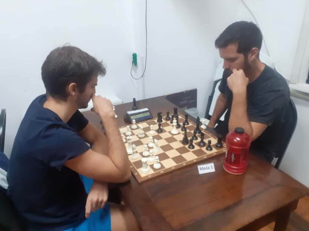 Torneio de blitz no Clube de Xadrez de Curitiba! 