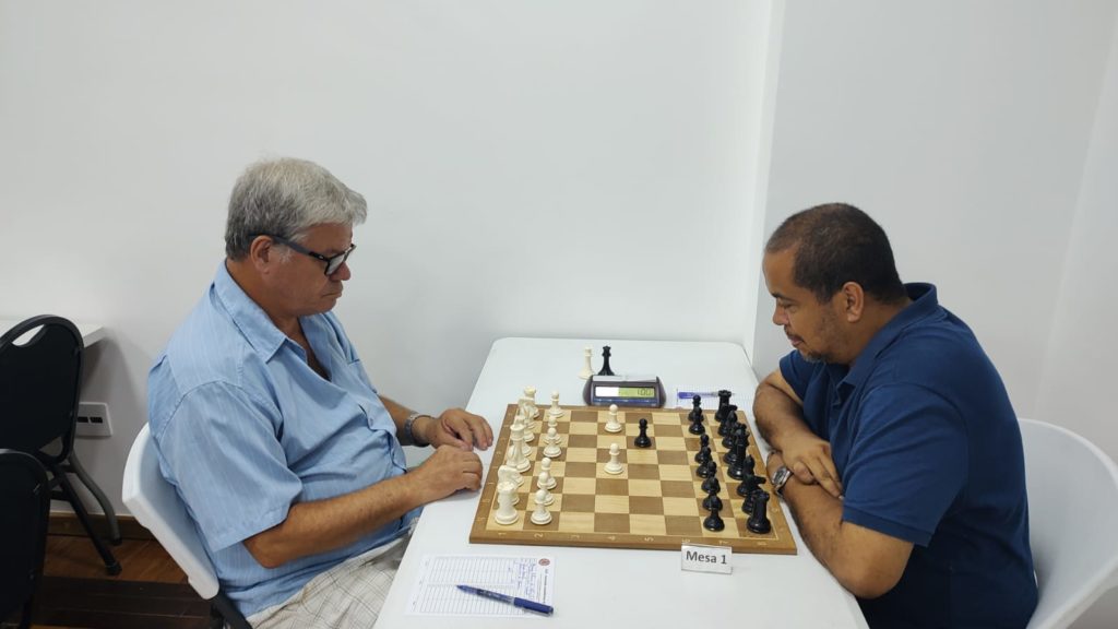 UM Match CONTRA UM MESTRE FORTÍSSIMO - Raffael Chess Jogando Blitz 